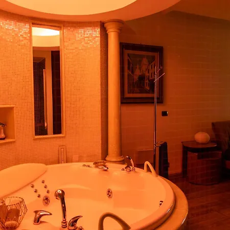 Le Residenze Di Giulia 게스트하우스 4*